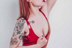 Rack Framboise / photo: Fabrice Labit / latex: Lottie Latex / Rock Mode / 60