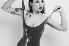 Rack Framboise / photo: Fabrice Labit / latex: Lottie Latex / Rock Mode / 30